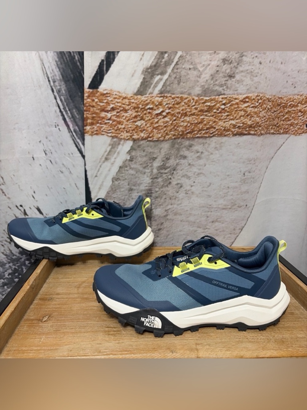 The North Face Offtrail Versa Men Blue Yellow Trail Running Shoe NF0A8AEX Sz 8.5